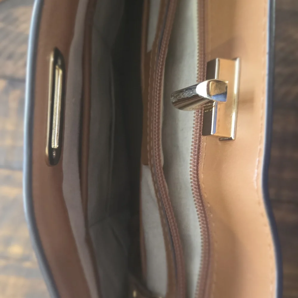 Michael Kors Brown and Cream Shoulder Bag - Picture 4 of 7
